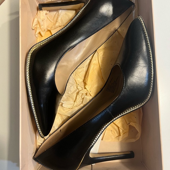 Too large - Picture 3 of 3